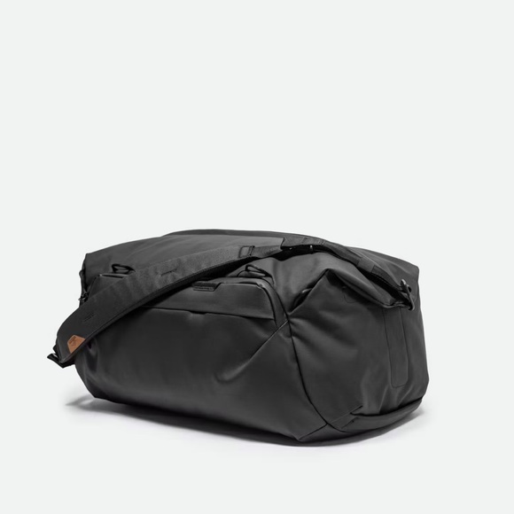 Peak Design Travel Duffel 35L - Huckberry Exclusive - Picture 3 of 15